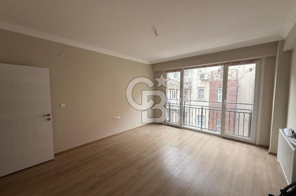 KADIKÖY HASANPAŞA ' DA YENİ BİNA DA 2+1 SATILIK FIRSAT DAİRE