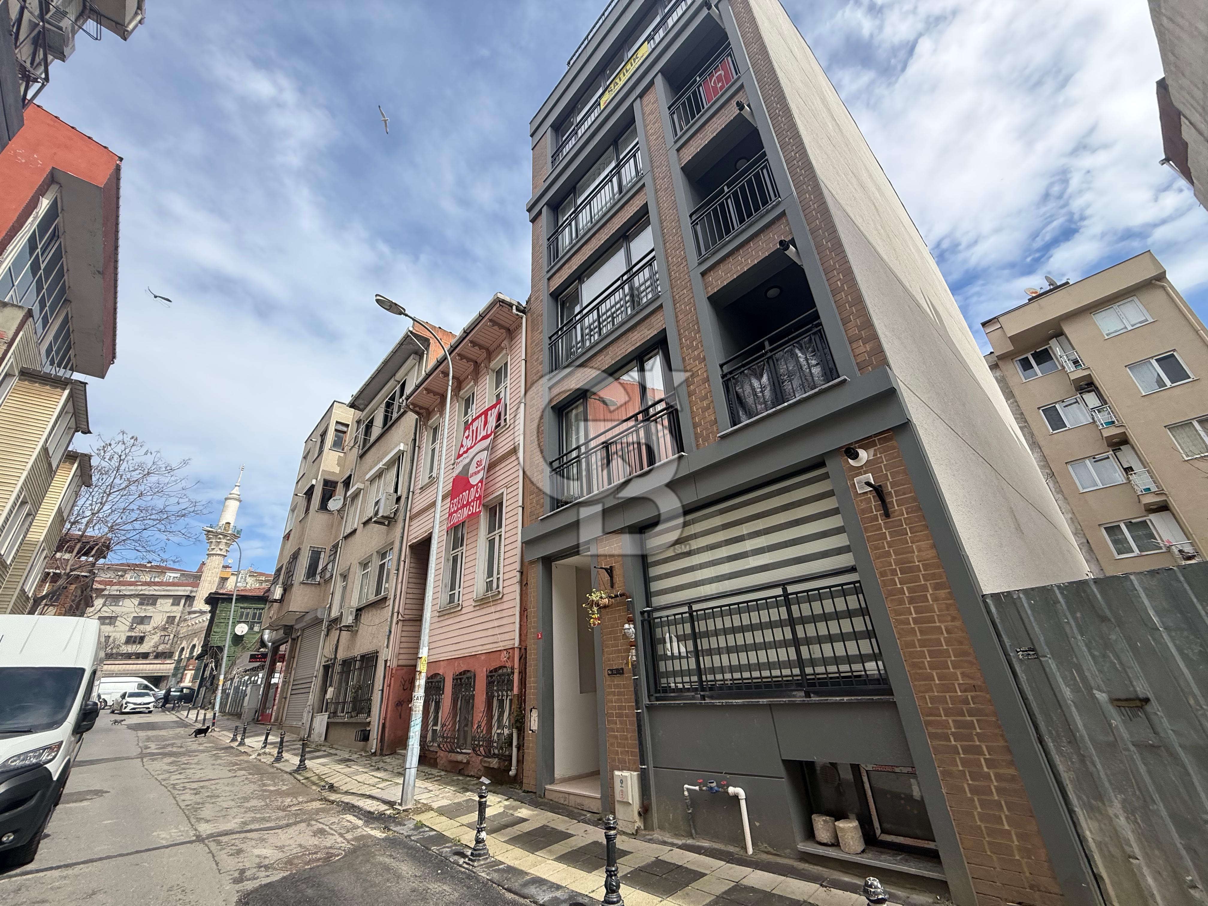 KADIKÖY HASANPAŞA ' DA YENİ BİNA DA 2+1 SATILIK FIRSAT DAİRE