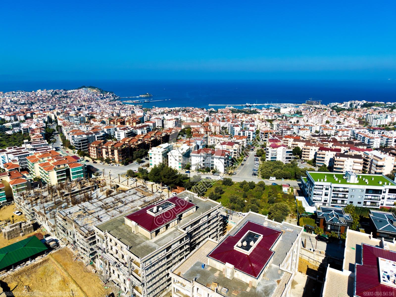 KUŞADASININ EN PRESTİJLİ PROJESİN DE SATILIK DAİRE