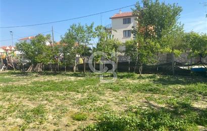 Manisa Karaağaçlı'da Köşe Parsel 3 Kat İmarlı Arsa