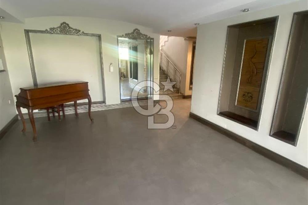 Turgut Özal Bulvarı'nda Satılık 4+1 Lüks Rezidans Dairesi