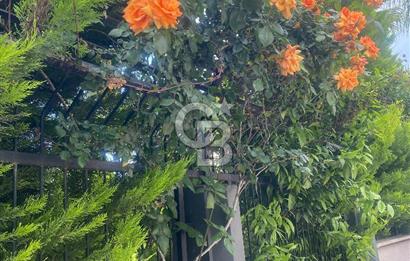 Turgut Özal Bulvarı'nda Satılık 4+1 Lüks Rezidans Dairesi