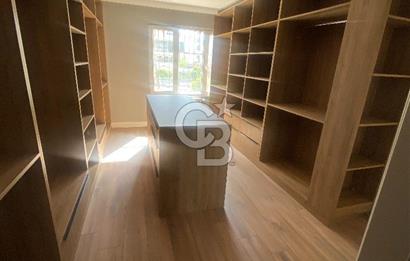 Turgut Özal Bulvarı'nda Satılık 4+1 Lüks Rezidans Dairesi