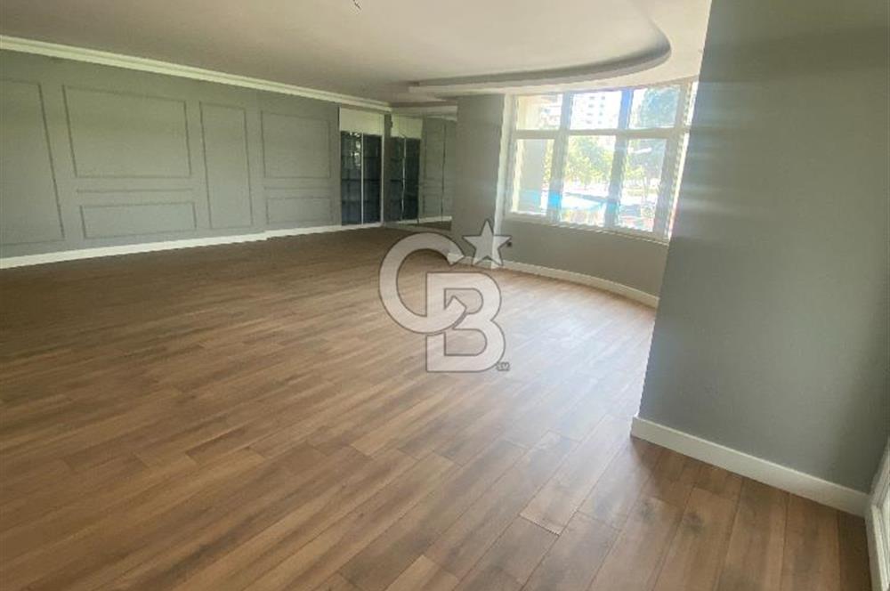 Turgut Özal Bulvarı'nda Satılık 4+1 Lüks Rezidans Dairesi