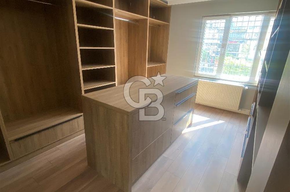 Turgut Özal Bulvarı'nda Satılık 4+1 Lüks Rezidans Dairesi