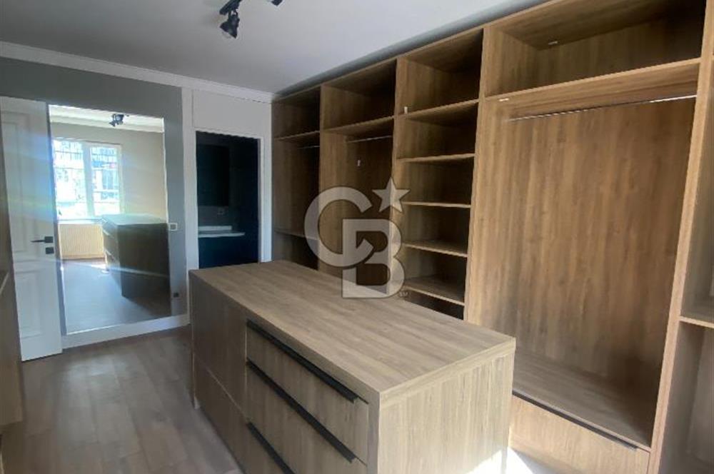 Turgut Özal Bulvarı'nda Satılık 4+1 Lüks Rezidans Dairesi