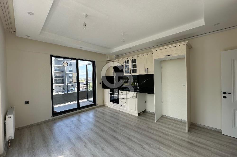 ÇANAKKALE HAMİDİYE MAH. ÇİFT BALKONLU YENİ BİNADA KİRALIK 1+1