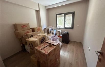 Yenifoça'da Kiralık 2+1 Bahçe Katı Daire
