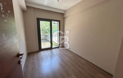 Yenifoça'da Kiralık 2+1 Bahçe Katı Daire