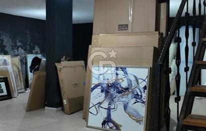 AKYAZI MAHALLESİNDE 3 KATLI SATILIK İŞ YERİ 