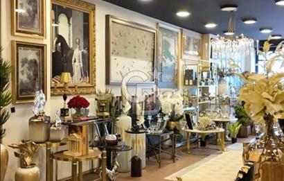 AKYAZI MAHALLESİNDE 3 KATLI SATILIK İŞ YERİ 