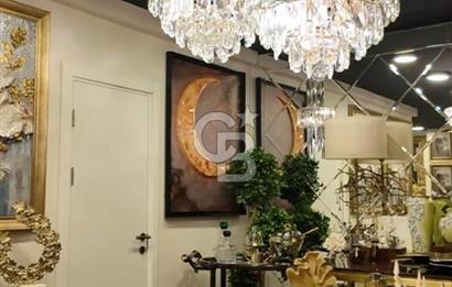 AKYAZI MAHALLESİNDE 3 KATLI SATILIK İŞ YERİ 