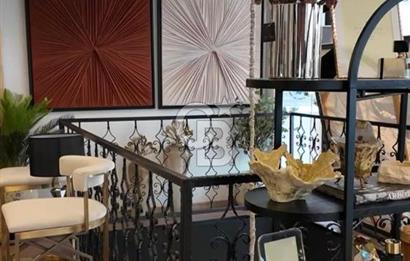 AKYAZI MAHALLESİNDE 3 KATLI SATILIK İŞ YERİ 