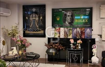 AKYAZI MAHALLESİNDE 3 KATLI SATILIK İŞ YERİ 