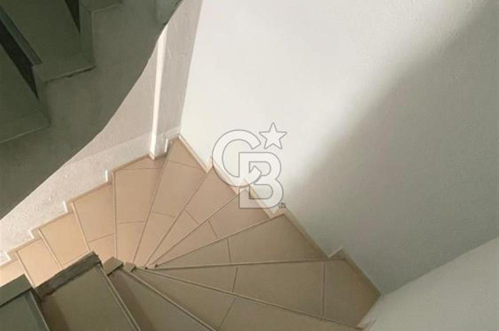 GÜMÜŞPALA OTOBÜS DURAĞI VE  ANA CADDE YAKINI KİRALIK 3+1 DAİRE