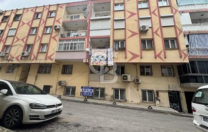 İzmir Karabağlar Gülyaka'da Satılık 3+1 Geniş Daire