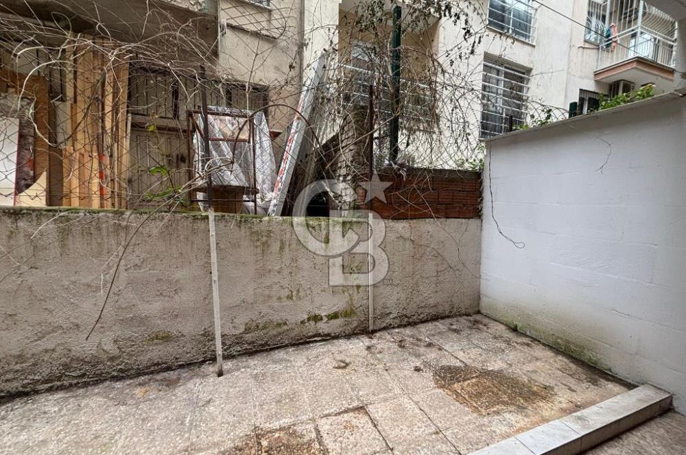 İzmir Karabağlar Gülyaka'da Satılık 3+1 Geniş Daire