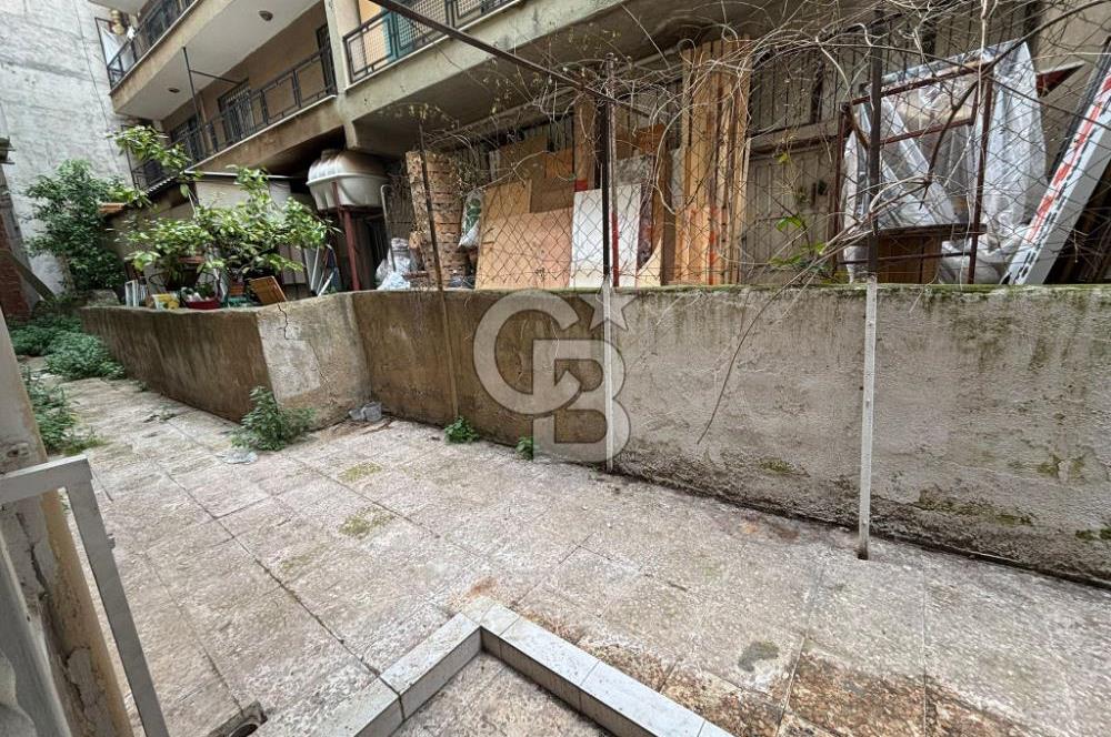 İzmir Karabağlar Gülyaka'da Satılık 3+1 Geniş Daire