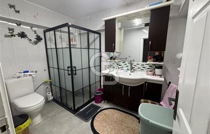 İzmir Karabağlar Gülyaka'da Satılık 3+1 Geniş Daire