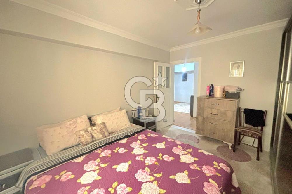 İzmir Karabağlar Gülyaka'da Satılık 3+1 Geniş Daire