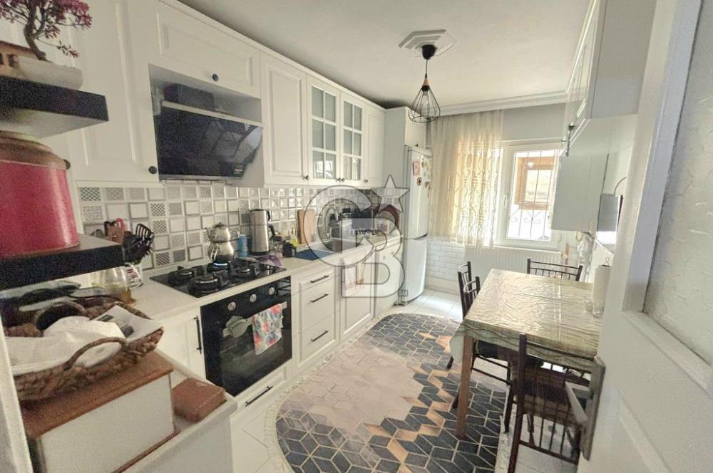 İzmir Karabağlar Gülyaka'da Satılık 3+1 Geniş Daire