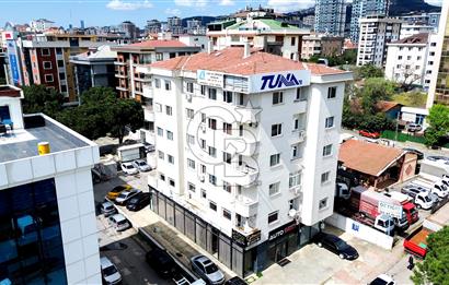 MALTEPE METRO DURAĞI VE E5'E ÇOK YAKIN KİRALIK BÜRO-OFİS