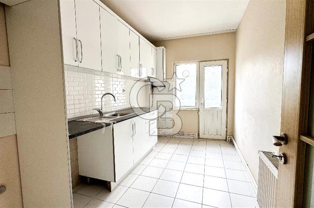 MALTEPE METRO DURAĞI VE E5'E ÇOK YAKIN KİRALIK BÜRO-OFİS