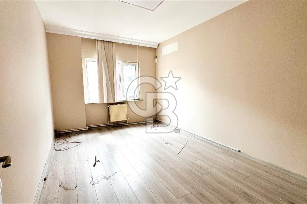 MALTEPE METRO DURAĞI VE E5'E ÇOK YAKIN KİRALIK BÜRO-OFİS