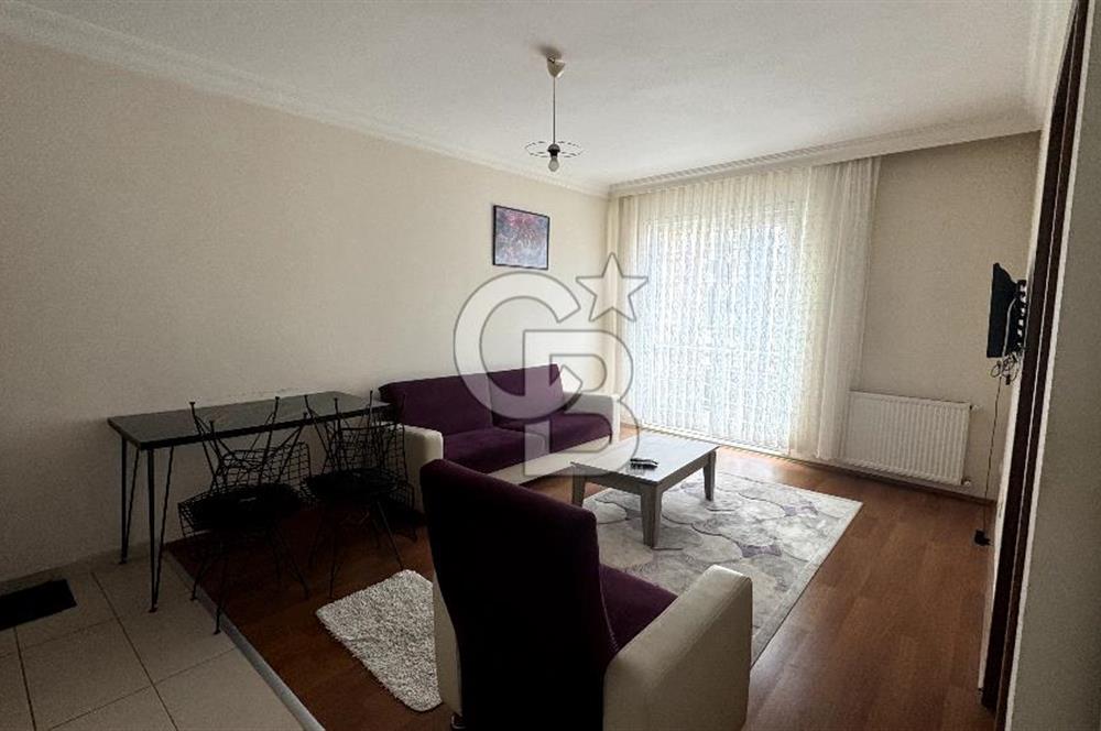 YEDİTEPE ÜNİVERSİTESİ ALT KAPISINA YAKIN KOMPLE SATILIK BİNA