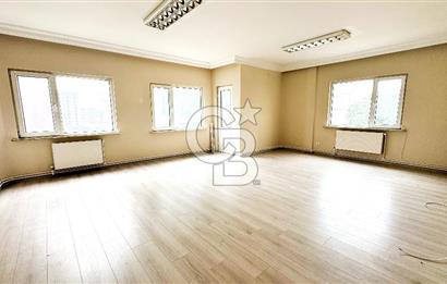 MALTEPE METRO DURAĞI VE E5'E ÇOK YAKIN KİRALIK BÜRO-OFİS