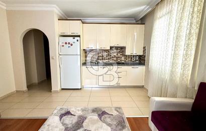 YEDİTEPE ÜNİVERSİTESİ ALT KAPISINA YAKIN KOMPLE SATILIK BİNA