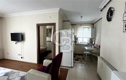 YEDİTEPE ÜNİVERSİTESİ ALT KAPISINA YAKIN KOMPLE SATILIK BİNA