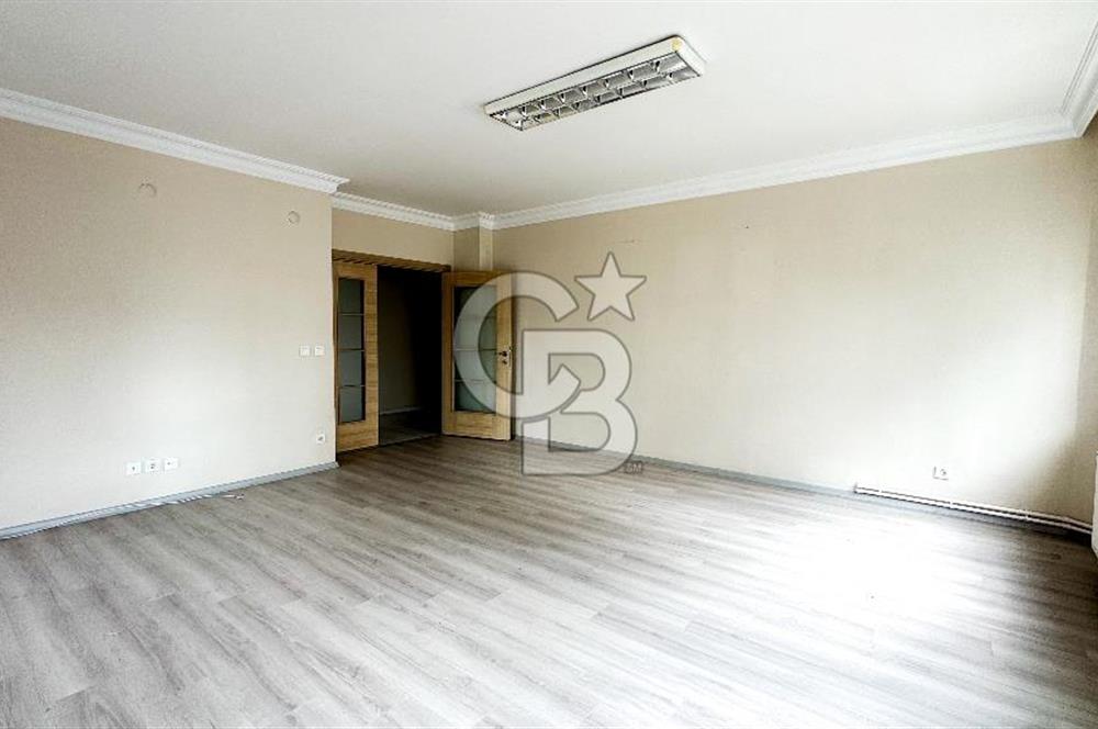 MALTEPE METRO DURAĞI VE E5'E ÇOK YAKIN KİRALIK BÜRO-OFİS