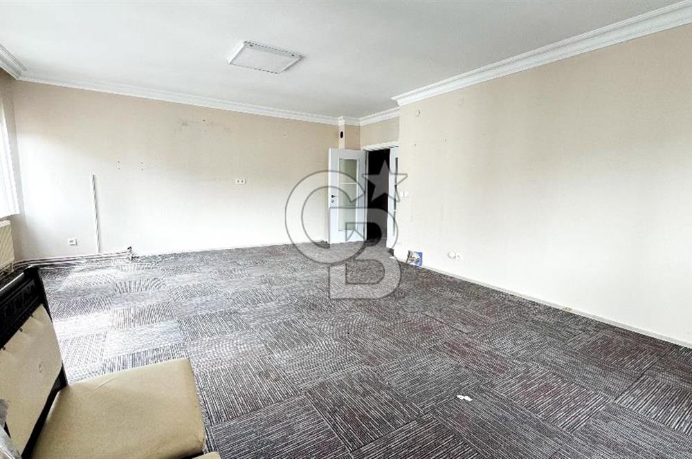 MALTEPE METRO DURAĞI VE E5'E ÇOK YAKIN KİRALIK BÜRO-OFİS