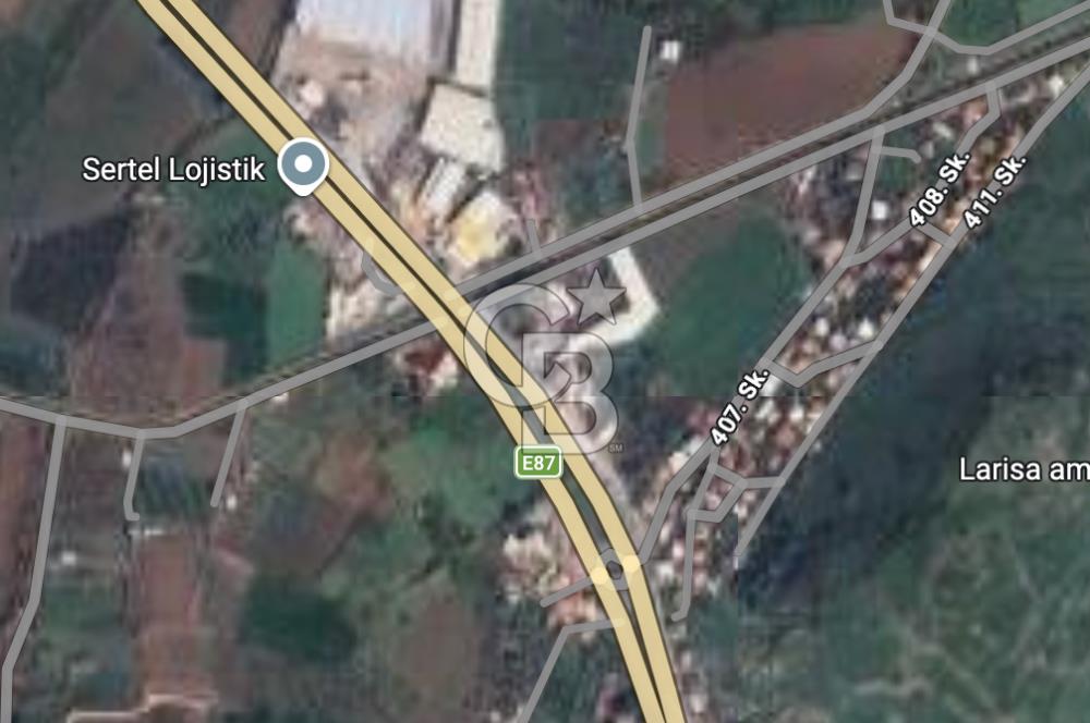 CB ODAK'TAN MENEMEN BURUNCUKTA YOLA CEPHELİ SATILIK 5.597M2