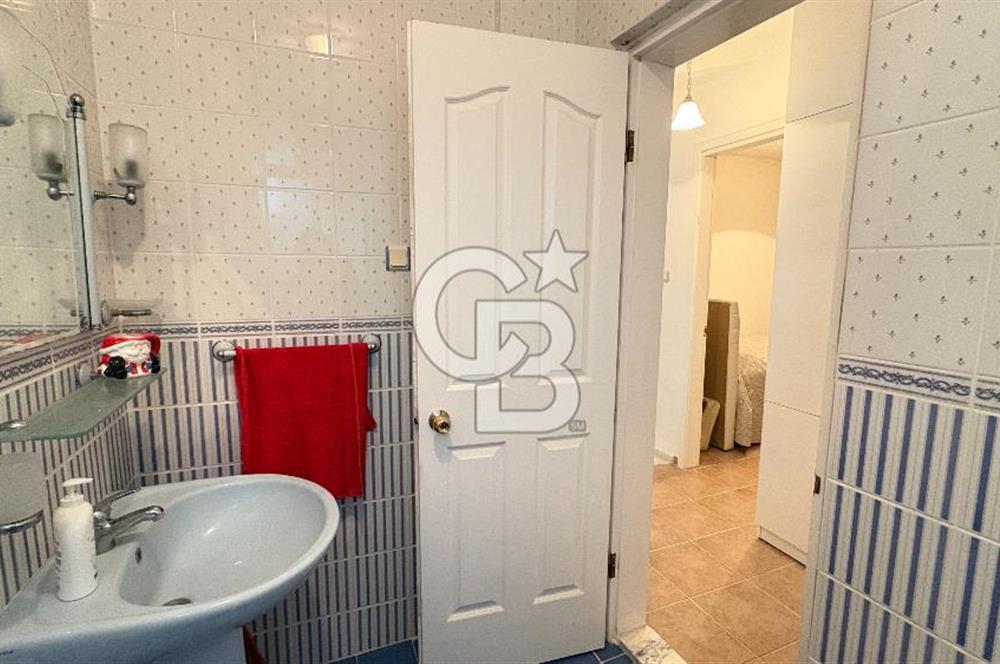 ÇANAKKALE AYVACIK AHMETÇE'DE DENİZ MANZARALI SATILIK VİLLA