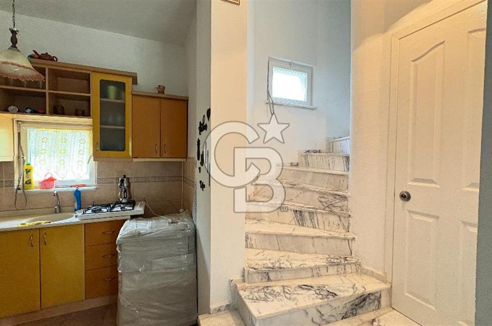 ÇANAKKALE AYVACIK AHMETÇE'DE DENİZ MANZARALI SATILIK VİLLA