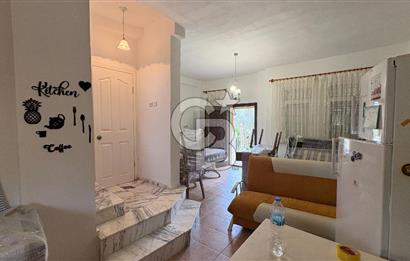 ÇANAKKALE AYVACIK AHMETÇE'DE DENİZ MANZARALI SATILIK VİLLA