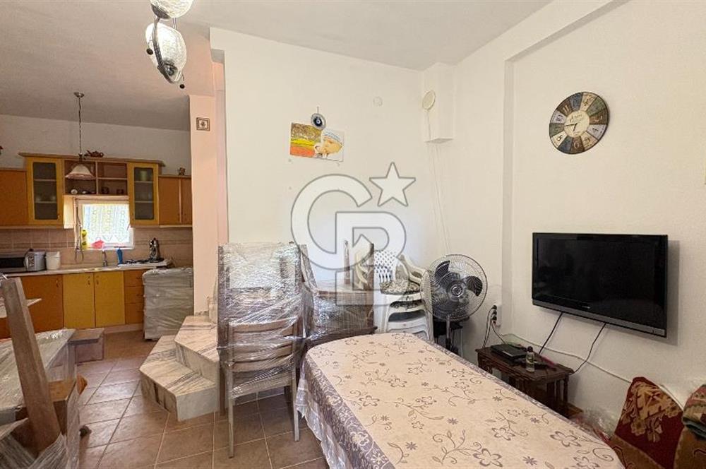 ÇANAKKALE AYVACIK AHMETÇE'DE DENİZ MANZARALI SATILIK VİLLA