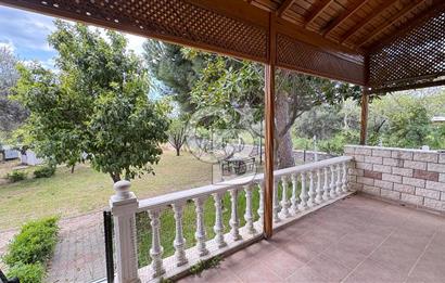 ÇANAKKALE AYVACIK AHMETÇE'DE DENİZ MANZARALI SATILIK VİLLA