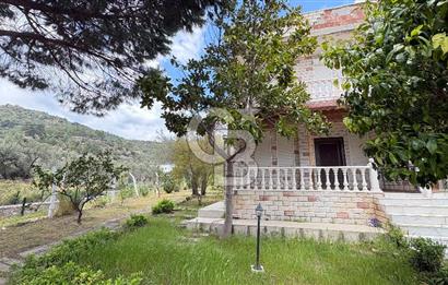 ÇANAKKALE AYVACIK AHMETÇE'DE DENİZ MANZARALI SATILIK VİLLA