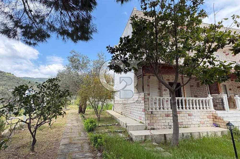 ÇANAKKALE AYVACIK AHMETÇE'DE DENİZ MANZARALI SATILIK VİLLA