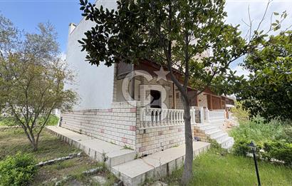 ÇANAKKALE AYVACIK AHMETÇE'DE DENİZ MANZARALI SATILIK VİLLA