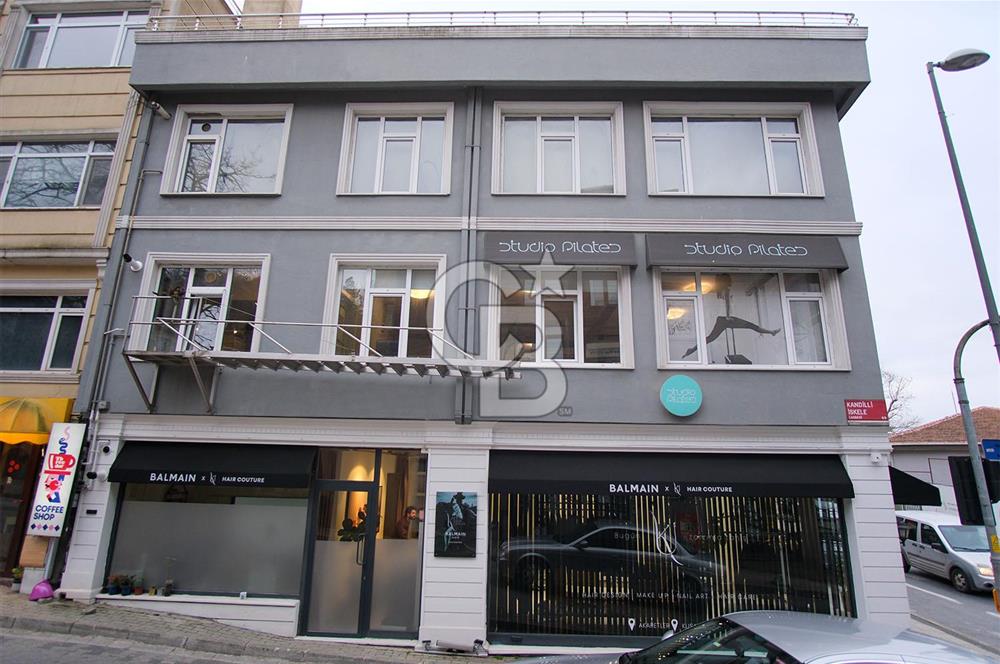 Kandilli de Satılık 4 Katlı Yol Yalısı