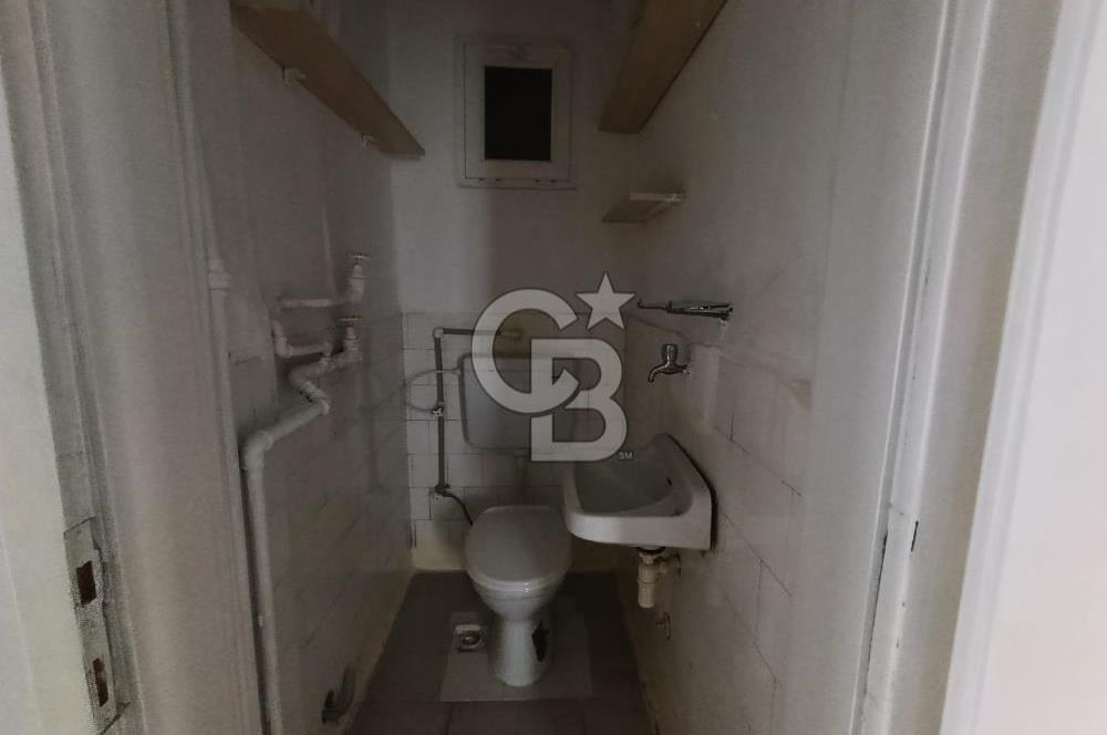 NECATİBEY CADDESİ ÜZERİNDE DAİRE/ OFİS ASANSÖRLÜ SATILIK