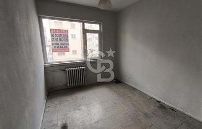 NECATİBEY CADDESİ ÜZERİNDE DAİRE/ OFİS ASANSÖRLÜ SATILIK