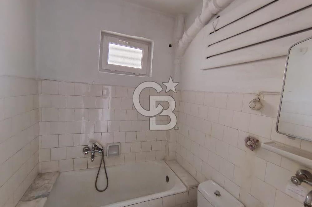 NECATİBEY CADDESİ ÜZERİNDE DAİRE/ OFİS ASANSÖRLÜ SATILIK