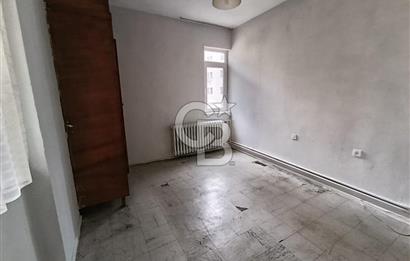 NECATİBEY CADDESİ ÜZERİNDE DAİRE/ OFİS ASANSÖRLÜ SATILIK