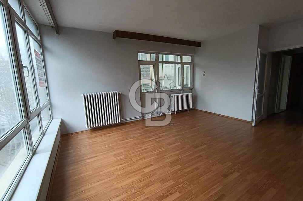 NECATİBEY CADDESİ ÜZERİNDE DAİRE/ OFİS ASANSÖRLÜ SATILIK