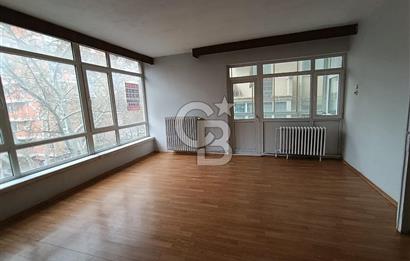 NECATİBEY CADDESİ ÜZERİNDE DAİRE/ OFİS ASANSÖRLÜ SATILIK